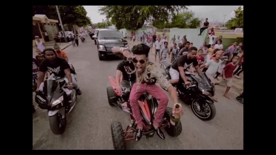 Sancionan a El Mayor por acciones impúdicas en show Sancionan a El Mayor por acciones impúdicas en show