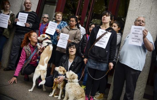 Crece la polémica política en España por la crisis del ébola