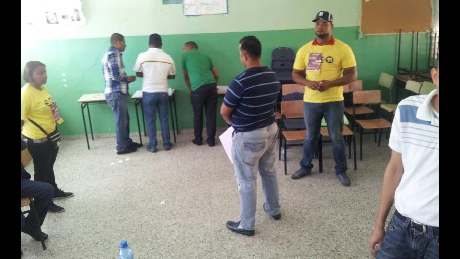 Sigue la campaña durante elecciones internas PLD pese a advertencia de sanciones Sigue la campaña durante elecciones internas PLD pese a advertencia de sanciones