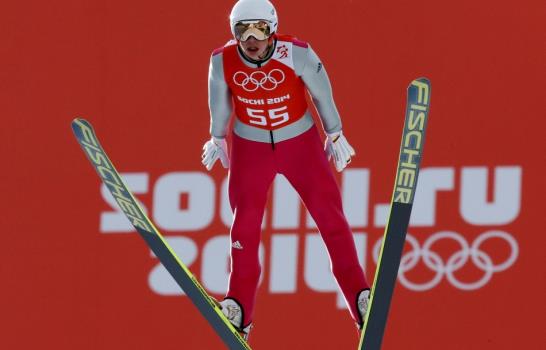 El alemán Eric Frenzel lidera la combinada nórdica NH después de los saltos