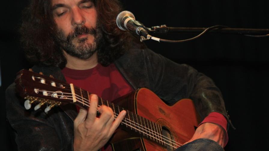 El trovador cubano Santiago Feliú fallece en La Habana a los 51 años