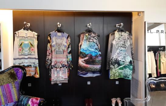 Mary Katrantzou, la diseñadora que nos cautivó con sus estampados