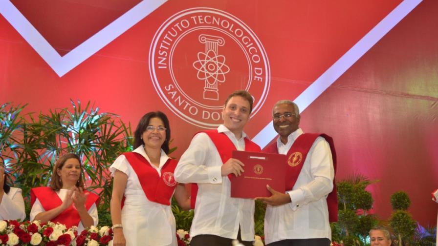 INTEC gradúa primer ingeniero de Software formado en la República Dominicana