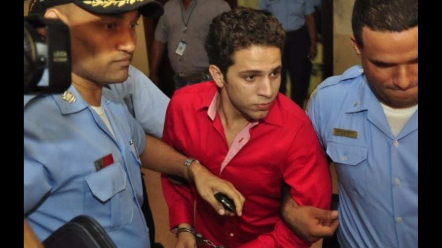 Envían a prisión a sobrino del ministro de Interior por publicar fotos de exnovia desnuda