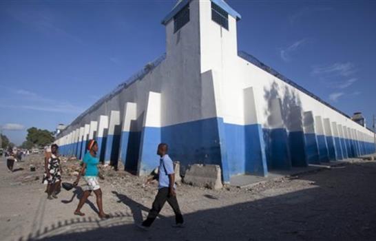 Haití pide colaboración dominicana para la búsqueda de más de 300 presos fugados