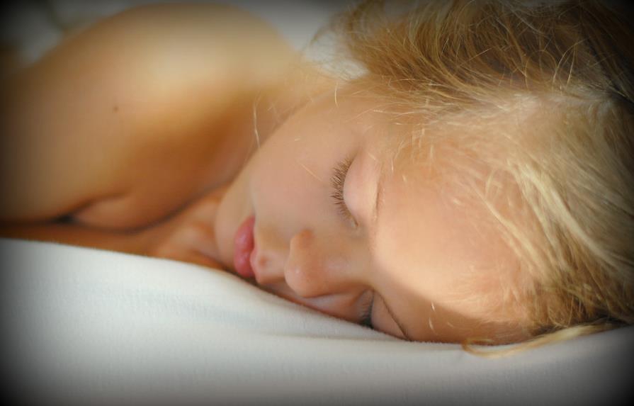 Demuestran que el cerebro sigue procesando estímulos durante el sueño