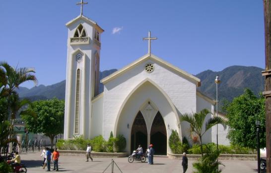 Constanceros opuestos a cambiar fachada de la Iglesia Nuestra Señora de las Mercedes Constanceros opuestos a cambiar fachada de la Iglesia Nuestra Señora de las Mercedes