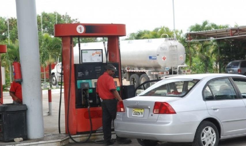 Precios de los carburantes bajan hasta RD$3.70 por galón