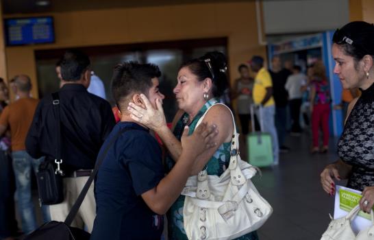Aumenta emigración cubana por tierra y aire