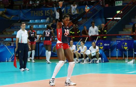 Ya están en el país Las Reinas del Voleibol; serán agasajadas el lunes en el Pabellón de Voleibol