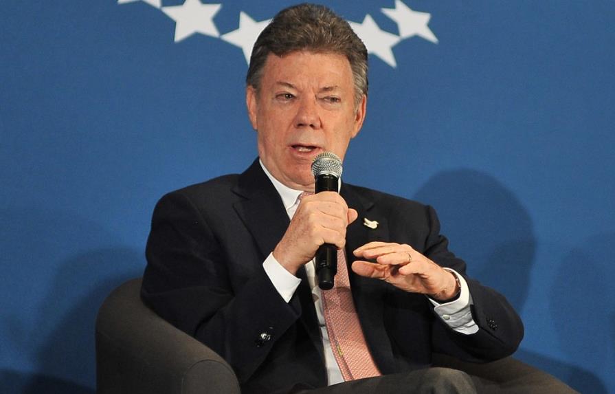 Santos dice que las negociaciones con las FARC van en la dirección correcta