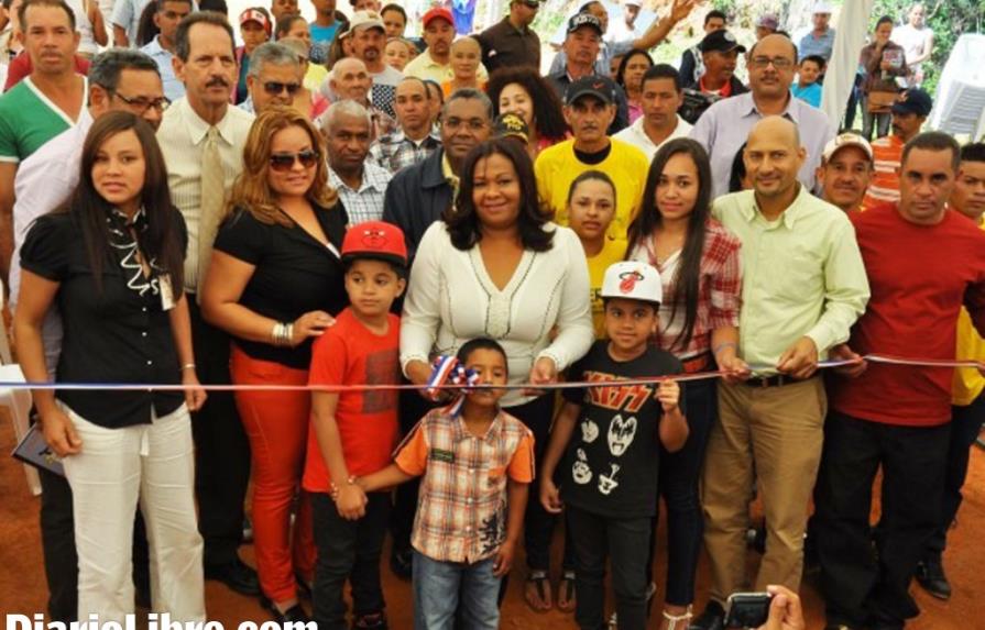 Inauguran una hidroeléctrica en Pinar Quemado