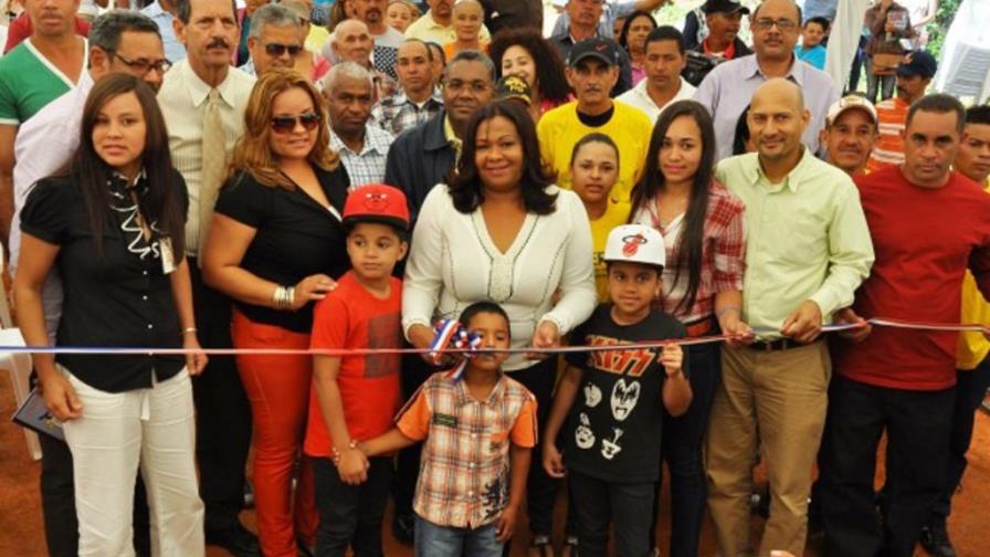 Inauguran una hidroeléctrica en Pinar Quemado