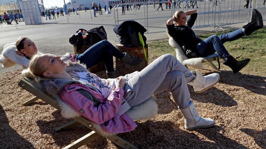 Un día de playa en los Juegos Olímpicos de Invierno en Sochi