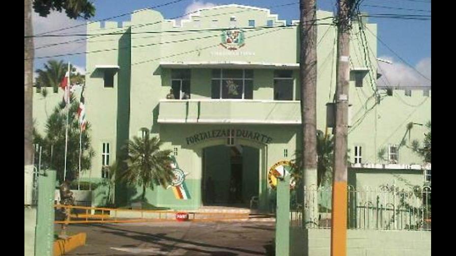 Internos en la cárcel de San Francisco de Macorís mantienen un oficial secuestrado