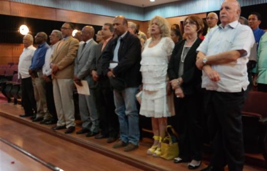 Rinden homenaje al doctor Guarocuya Batista del Villar