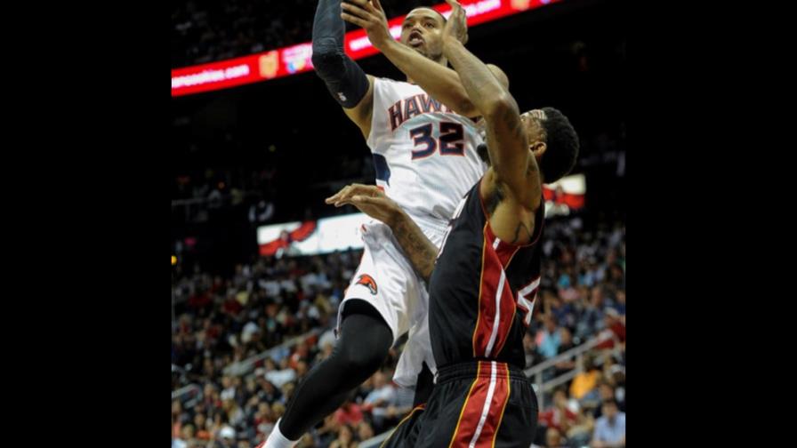 Hawks de Atlanta vencen a Heat de Miami y se cuelan a playoffs; Wizards derrotaron 104-91 a los Bucks