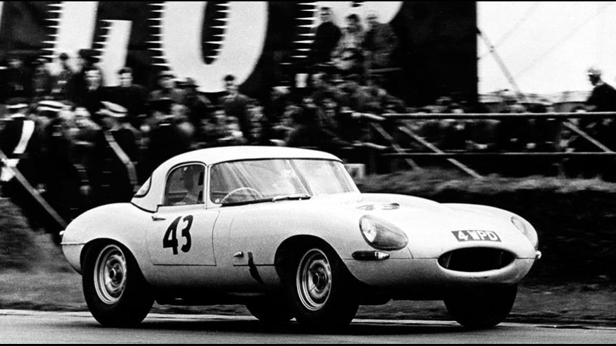 Jaguar revelará en Pebble Beach la réplica del original E Type Lightweight