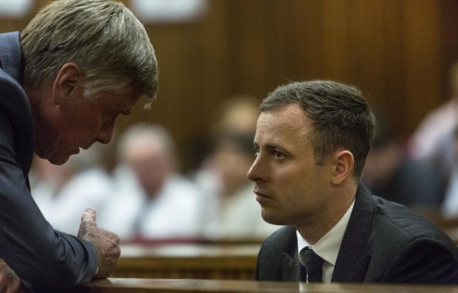 Tribunal inicia vista para decidir la pena que impone a Pistorius; recomiendan que cumpla condena en casa