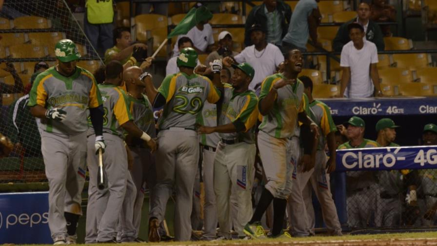 Las Estrellas hunden más al Escogido en el último lugar Las Estrellas hunden más al Escogido en el último lugar