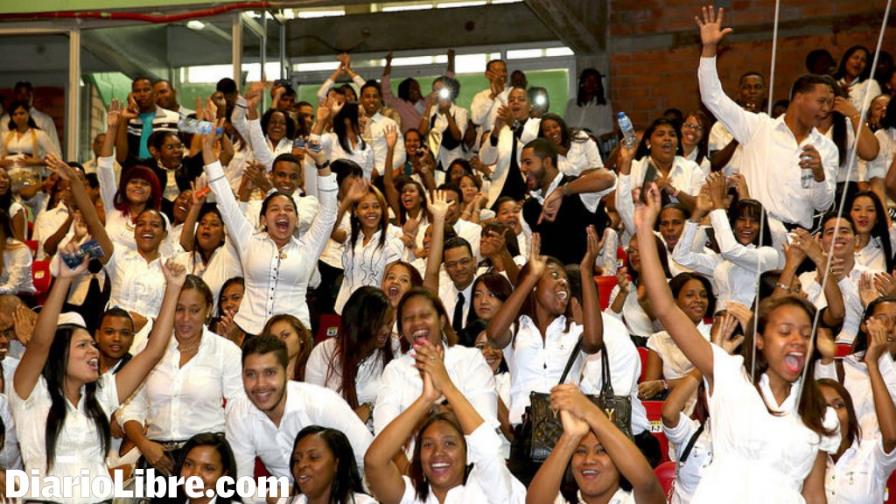 Graduados inglés por Inmersión son 56,155 Graduados inglés por Inmersión son 56,155