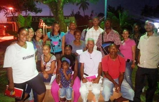 Universitarios de Sabana de la Mar piden donación de un autobús