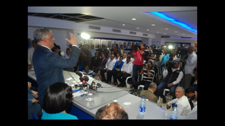 Miguel Vargas inscribe su candidatura para continuar en la presidencia del PRD Miguel Vargas inscribe su candidatura para continuar en la presidencia del PRD