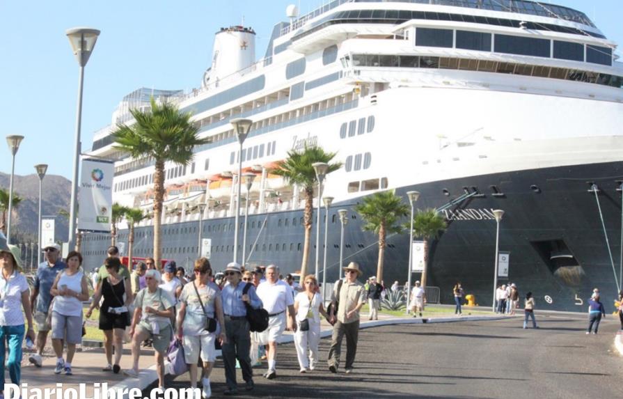La llegada de turistas por la vía marítima crece 25% en 2013