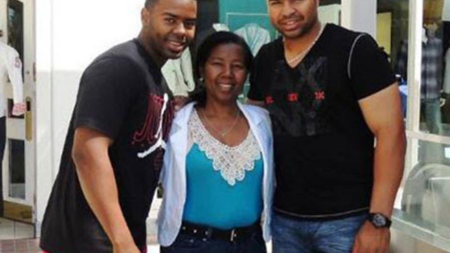 Wilín Rosario tiene coach de bateo: su madre Wilín Rosario tiene coach de bateo: su madre