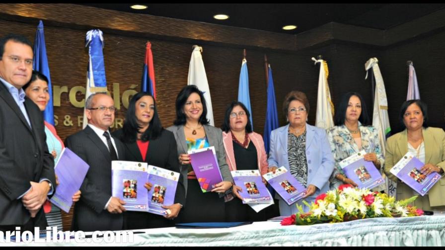 Presentan plan para prevenir en embarazos