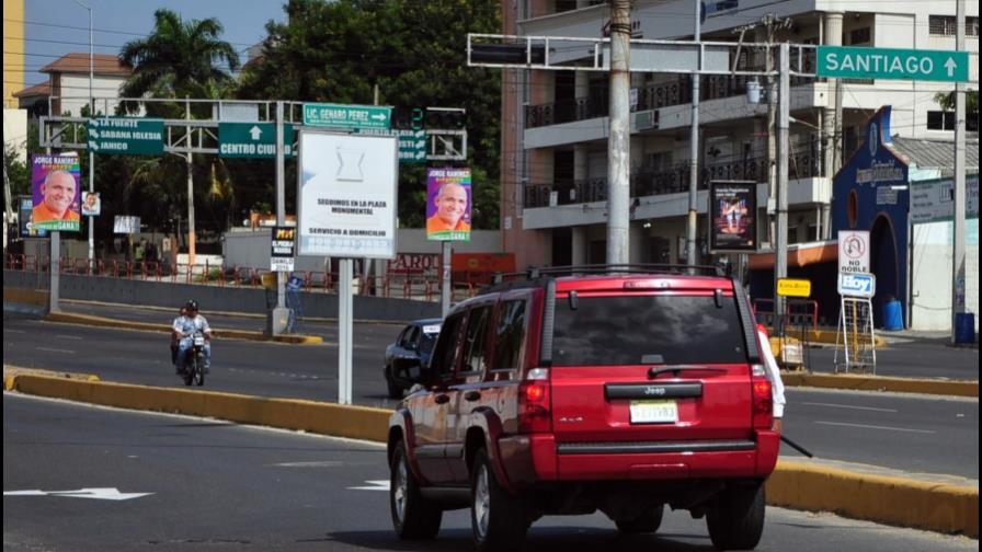 Disponen cambios viales en calles y avenidas de Santiago Disponen cambios viales en calles y avenidas de Santiago