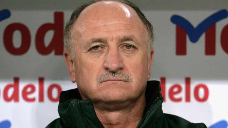Luis Felipe Scolari deja de ser técnico del equipo de fútbol de Brasil