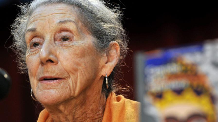 Nadine Gordimer, la Nobel de Literatura sudafricana, fallece a los 90 años Nadine Gordimer, la Nobel de Literatura sudafricana, fallece a los 90 años
