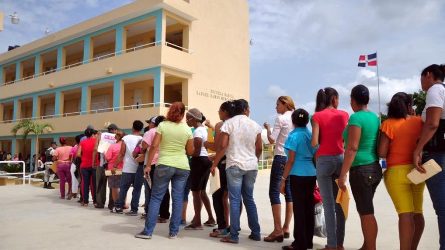 Dificultades para inscribir niños en escuela tanda extendida, Santiago Dificultades para inscribir niños en escuela tanda extendida, Santiago