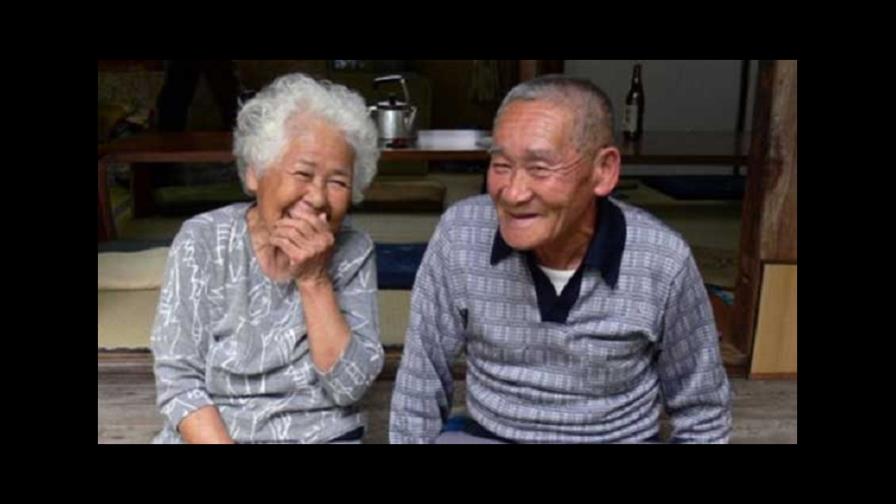 Japón cuenta con casi 59.000 personas centenarias, el 87% mujeres