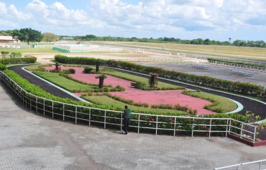 El hipódromo V Centenario está preparado para recibir el clásico Kalil Haché