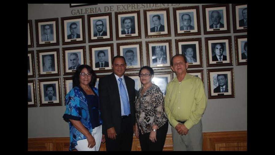 Asociación de Mayoristas en Provisiones inaugura galería de ex presidentes del gremio
