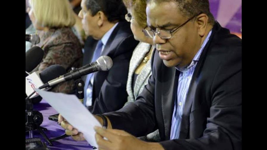 Conteo de votos a cuentagotas; el PLD refuerza seguridad en centro de cómputos