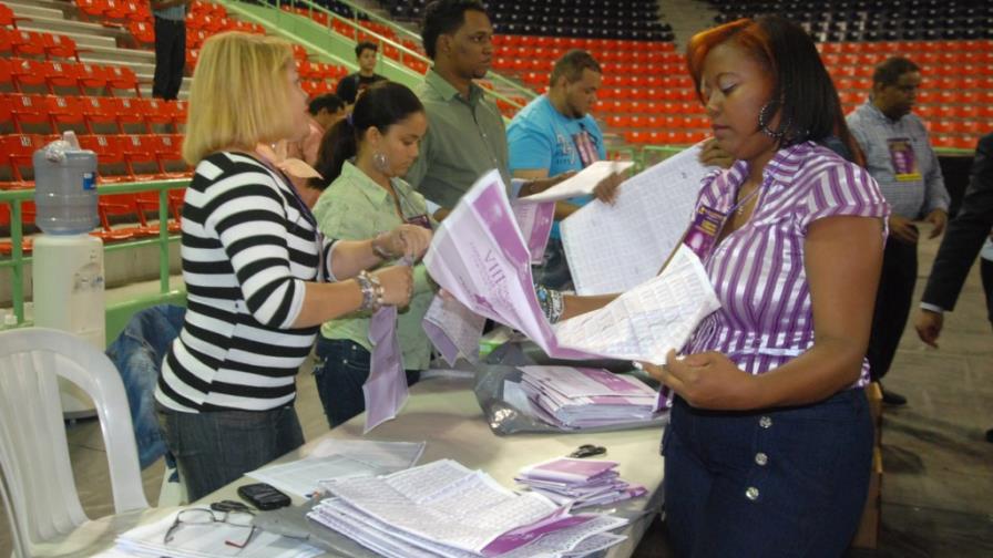 Niegan el uso de los recursos del Estado; los danilistas se afianzan en el PLD Niegan el uso de los recursos del Estado; los danilistas se afianzan en el PLD