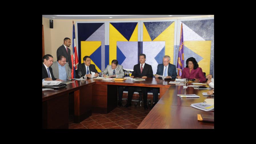 Comité Político del PLD convocado de emergencia para mañana