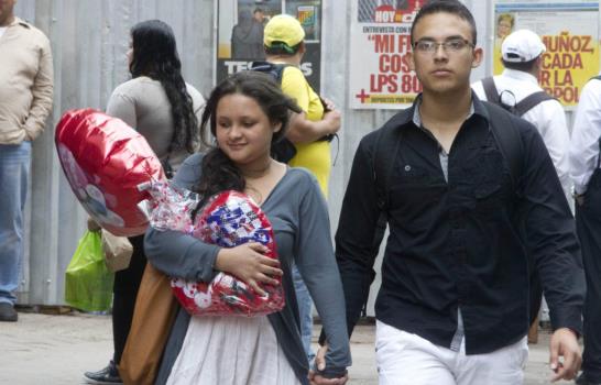 América celebra un San Valentín romántico e innovador bajo la luna llena