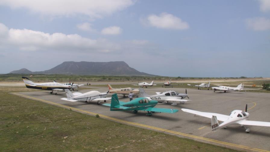 Montecristi recibe turistas en aviones privados de los Estados Unidos Montecristi recibe turistas en aviones privados de los Estados Unidos