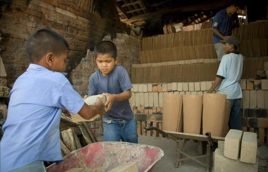 El trabajo infantil en Latinoamérica disminuye, pero la explotación sigue latente