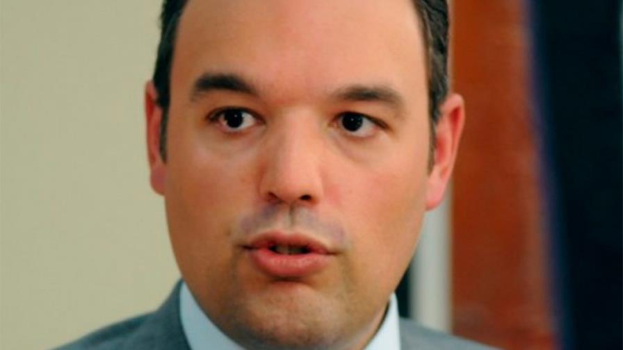 El ministro de Industria y Comercio dice que los precios deben bajar El ministro de Industria y Comercio dice que los precios deben bajar