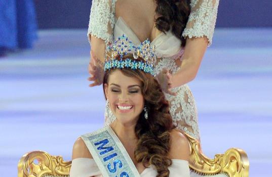 La sudafricana Rolene Strauss es coronada Miss Mundo 2014