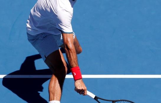 Sharapova, Nadal y Federer avanzan en abierto de Australia