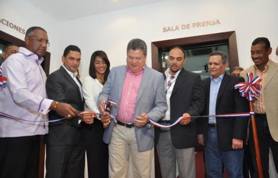 DNCD estrena moderna oficina de prensa