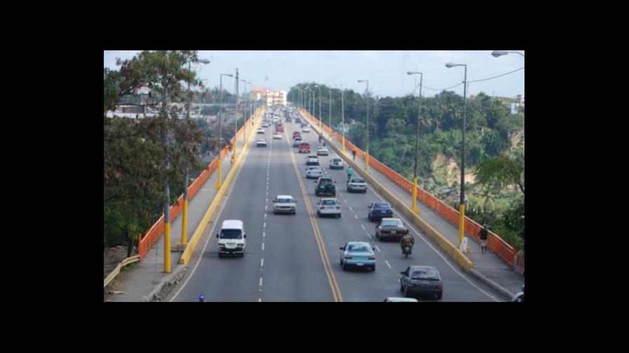 Muere presunto asaltante tras lanzarse de puente al verse acorralado luego de frustrado asalto