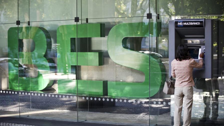 Pequeños accionistas del extinto BES presentan una ardua batalla legal