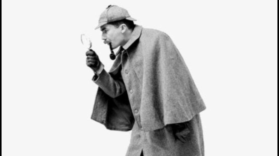 Sherlock Holmes, al descubierto más allá de la lupa y la pipa